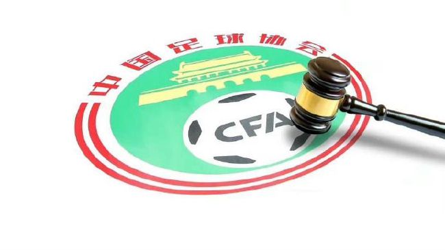 其实在影片上映前，与朱迪兔和尼克狐进行AI合影就已经火爆出圈，巧妙地将电影热度转化为一场全民参与的社交狂欢。