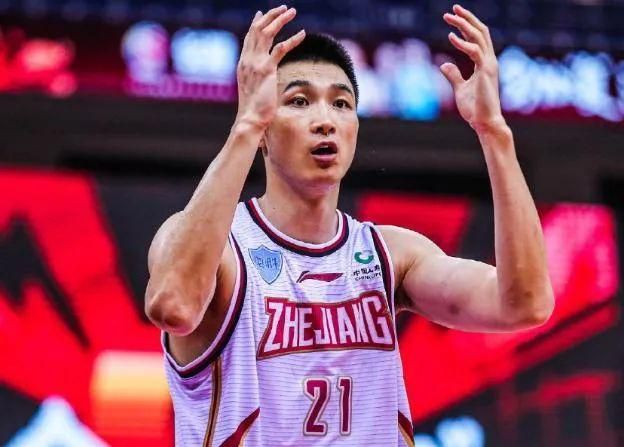 格伦·克洛斯、莎拉·保罗森、泰亚娜·泰勒、金·卡戴珊、妮.泰勒·斯威夫特前往观看男友球队比赛_海外_ 消息 首页 新闻 视频 大片 影库 CCTV6 VIP影院 搜索 电影 星闻 独家 更多 专题 图片 视频 滚动 首页 新闻 大片 影库 CCTV6 VIP影院 客户端 电影网>新闻>明星资讯 大明星驾到！