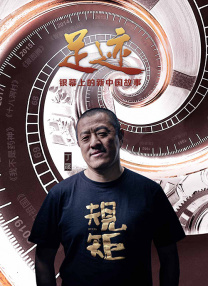 小罗伯特·唐尼与老婆苏珊镜头前大方热吻秀恩爱，为影片造势。